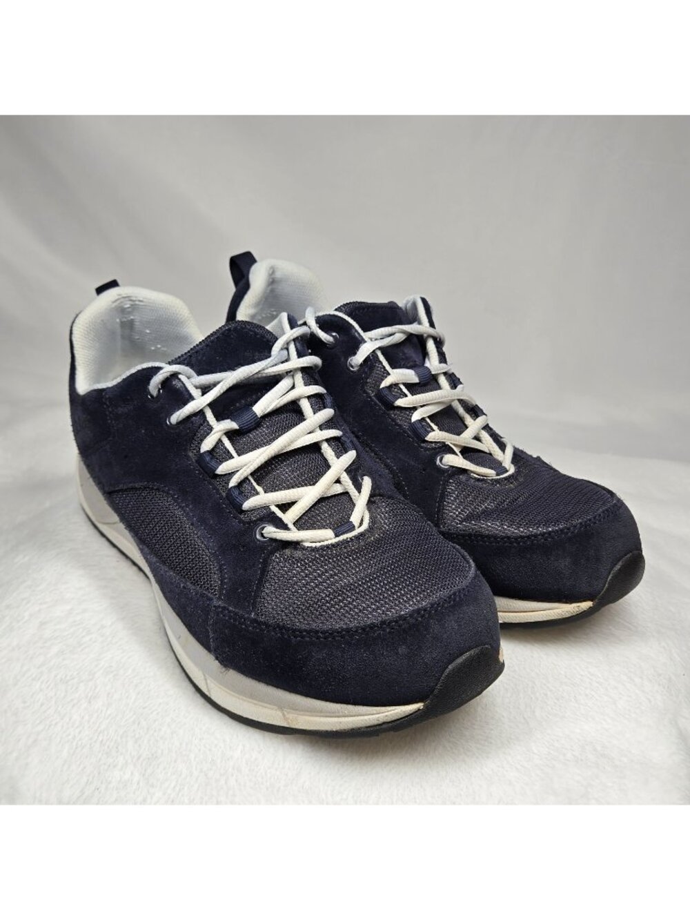 LL Bean Womens Navy Blue Suede Mesh Walking Shoes Sneakers Size 9.5 W Athletic